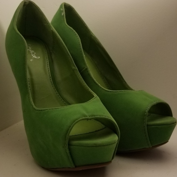 Qupid faux suede lime green platform pumps - Picture 4 of 6